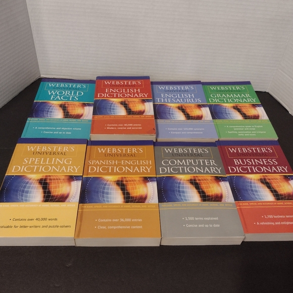 Webster's Universal Desk Reference Book Set 8 Volumes for Home/School/Office - Picture 6 of 6